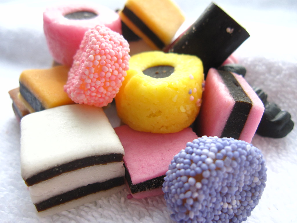 Sweet Discoveries International Licorice Candy Treasures